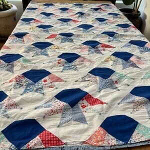 Handmade Fan Quilt Patchwork Floral Pattern Reversible 71.5"x 67"